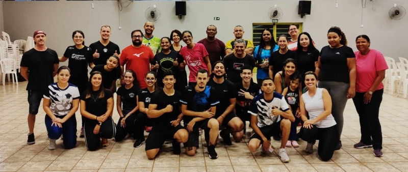 Noticia professores-da-rede-municipal-participam-de-formacao-sobre-jogos-cooperativos